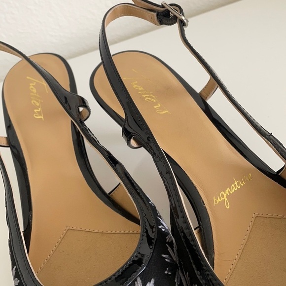 Trotters Kimberly Dress Pump - Picture 11 of 12